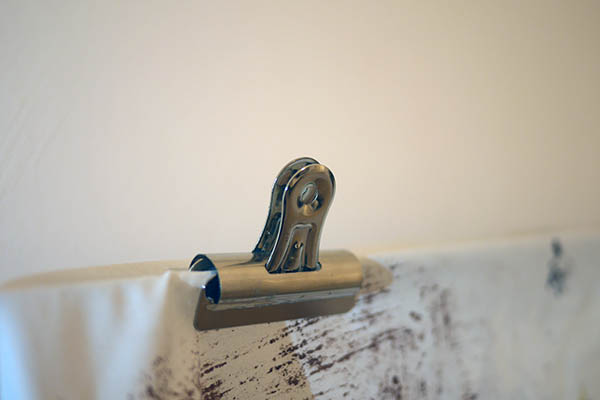 bulldog clip, painting by Swiss artist Jay Rechsteiner